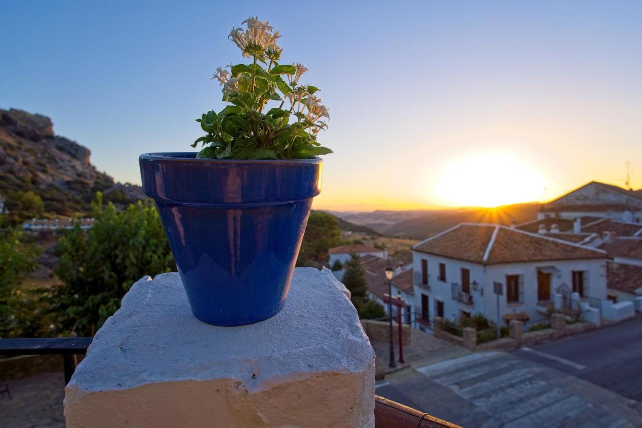 Maison d'hôtes Don Claudio à Grazalema Extérieur photo