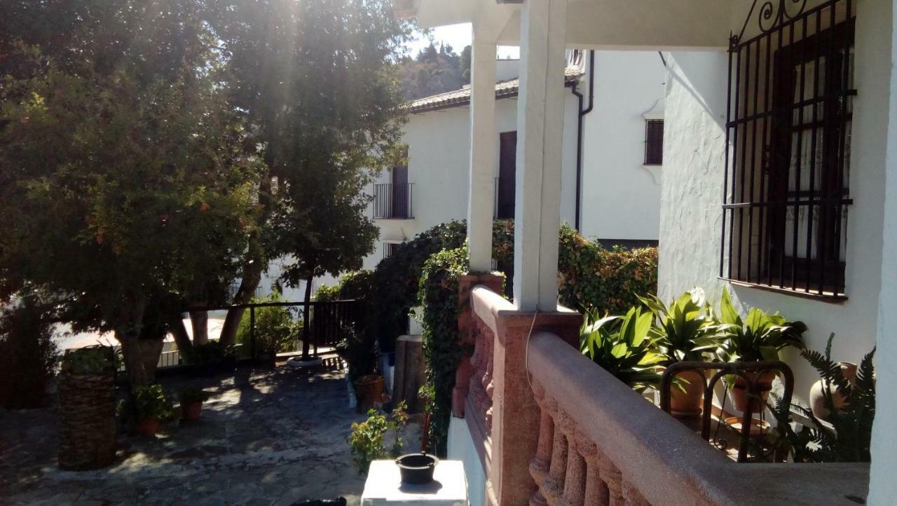 Maison d'hôtes Don Claudio à Grazalema Extérieur photo