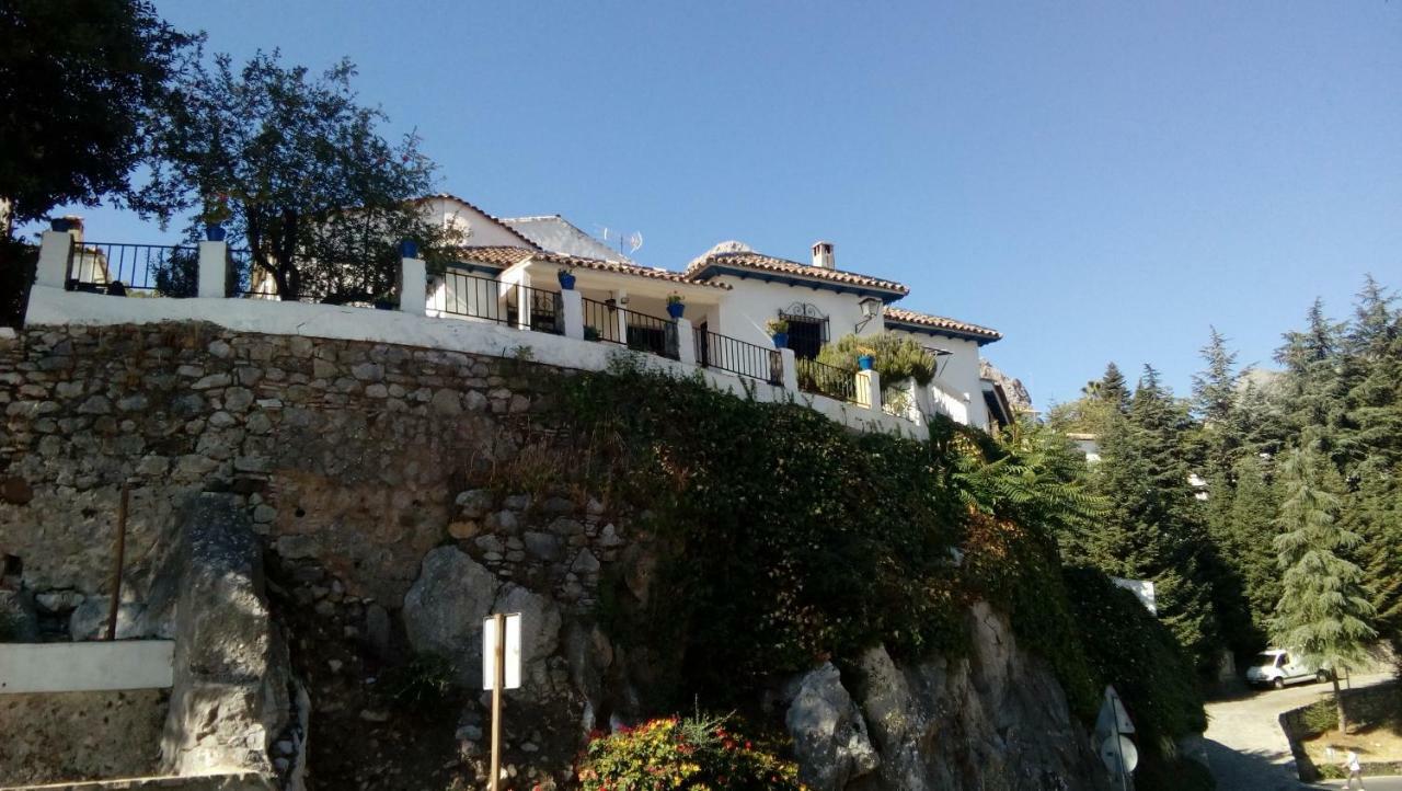 Maison d'hôtes Don Claudio à Grazalema Extérieur photo